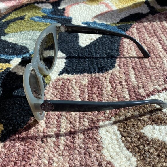 Tory Burch TY7088 Sunglasses main image 5